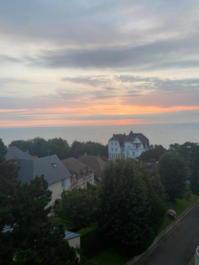 Appartamento La Perle Marine Trouville-sur-Mer Esterno foto