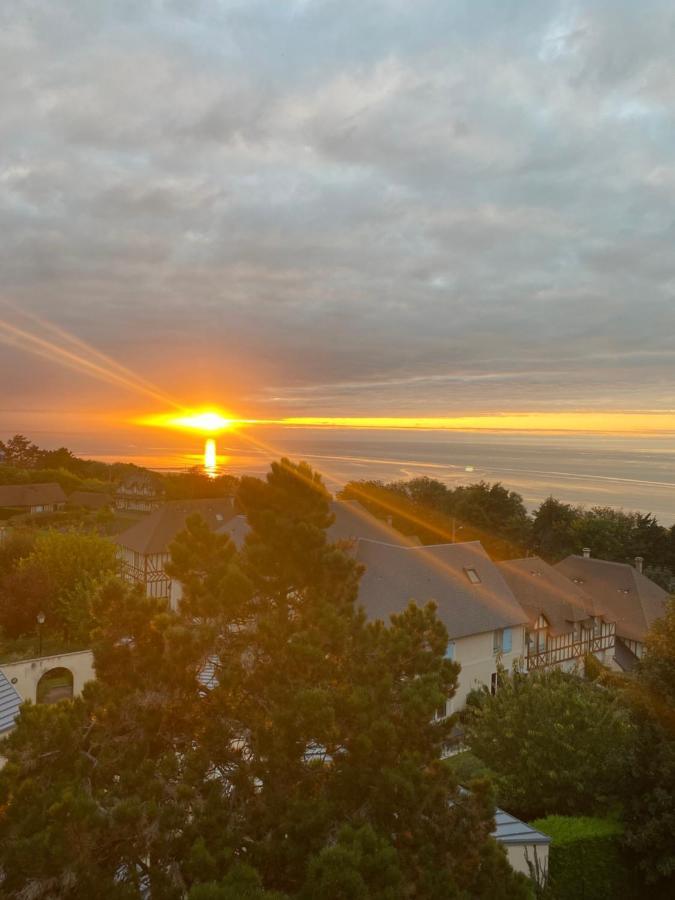 Appartamento La Perle Marine Trouville-sur-Mer Esterno foto